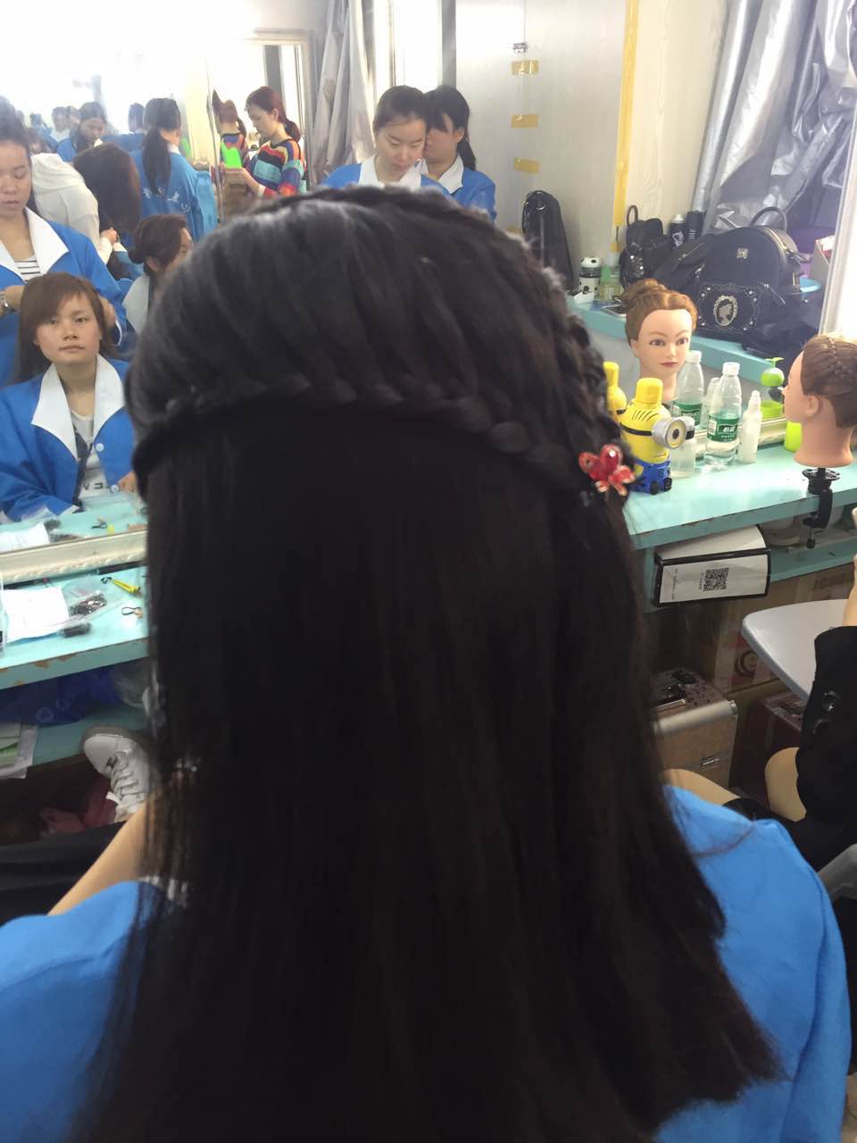 亿美达美容美发化妆学校