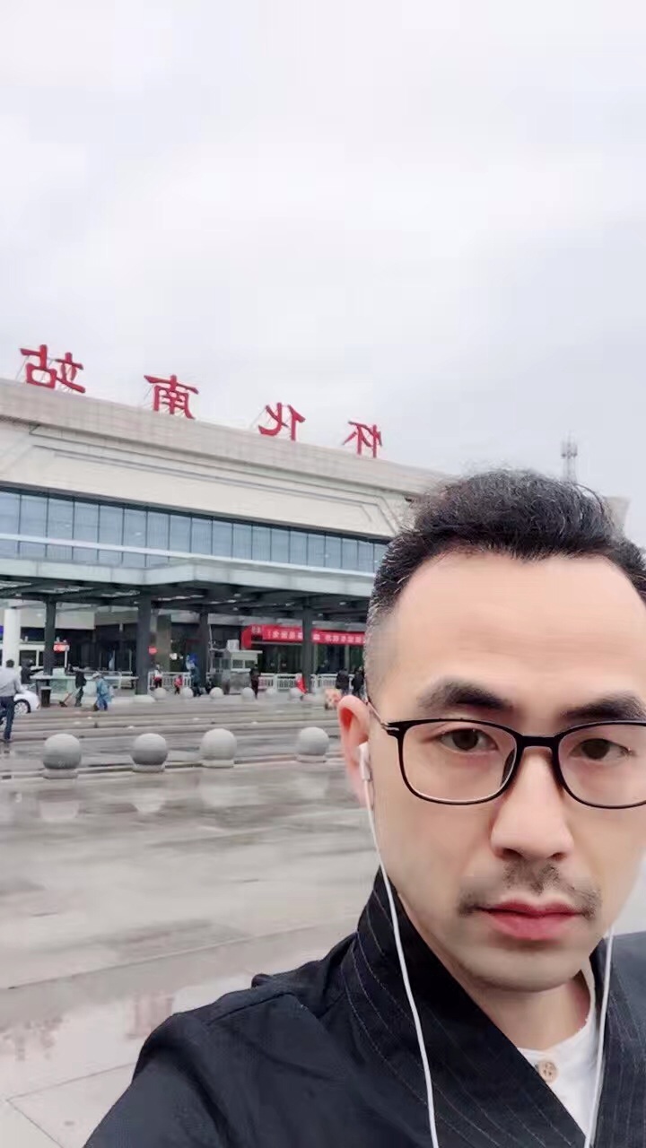 亿美达学校