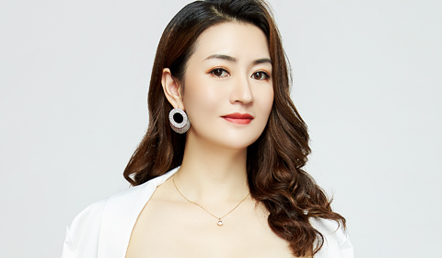 亿美达学校高级美容导师——朱红玫